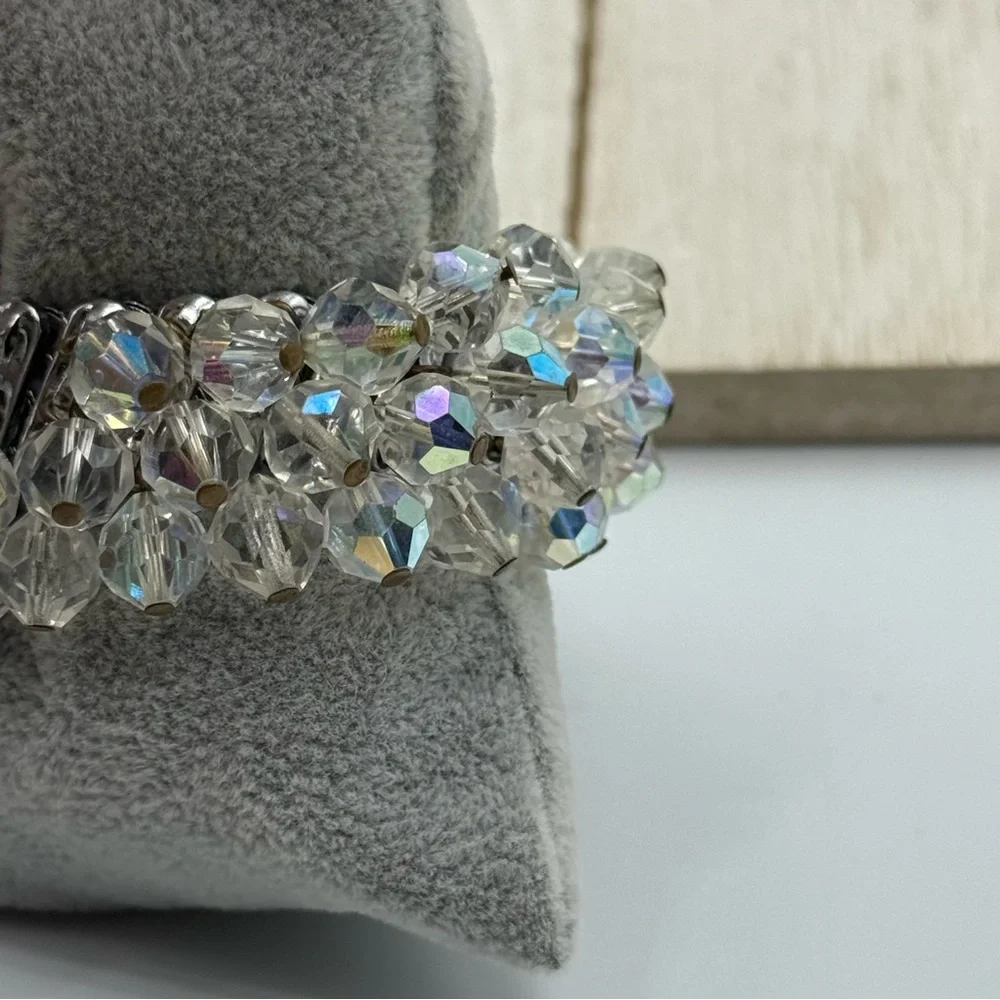 Elegant Silver tone glass Crystal cha cha Bracelet - Picture 3 of 5